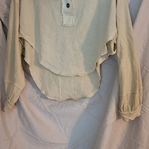 Cropped Athleisure Top - Picture 6 of 6